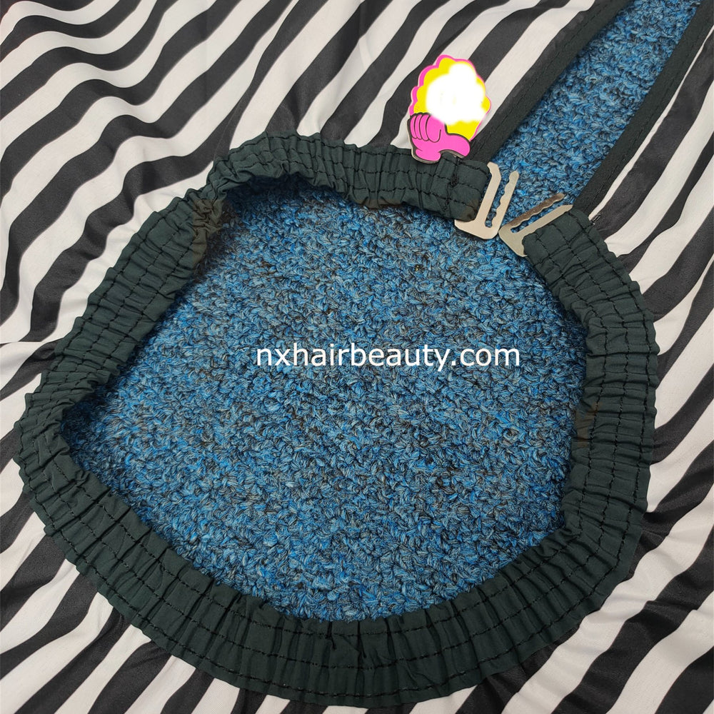 Cutting Cape White / Black Stripe