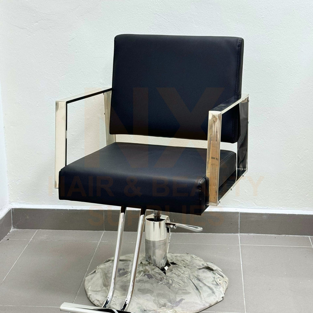 DL - 200325 - CUTTING CHAIR